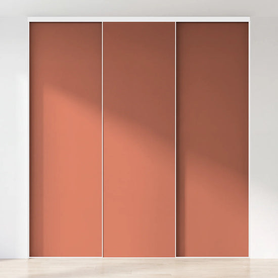 Terra schuifdeurwand op maat met 3 deuren en wit profiel
