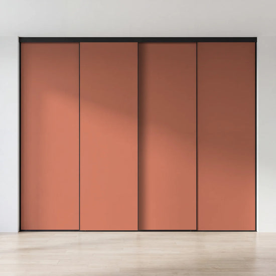 Terra schuifdeurwand op maat met 4 deuren en zwart profiel